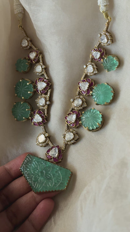 Mumtaz Necklace Set