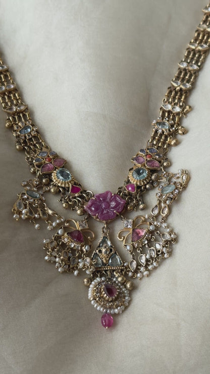 Niha Necklace