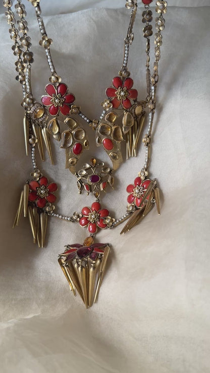 Piya Necklace Set