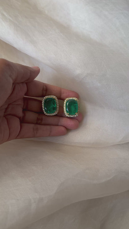 Val Studs