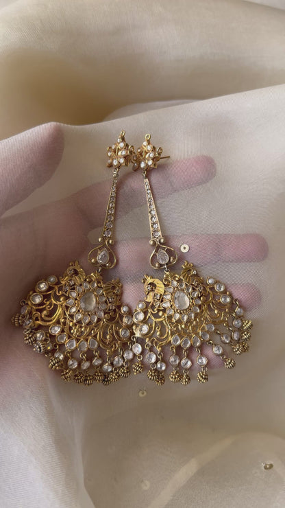 Pari Earrings