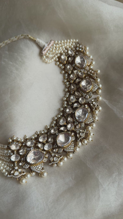 Ishani Necklace Set (Includes Earrings)
